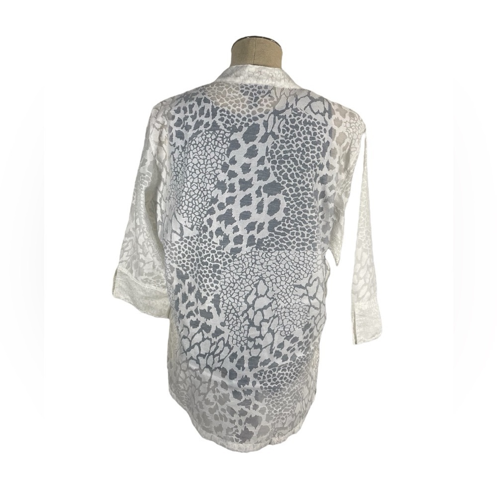Investments Sheer White Button Down Blouse Reptile Design Size 14 - Picture 2 of 6